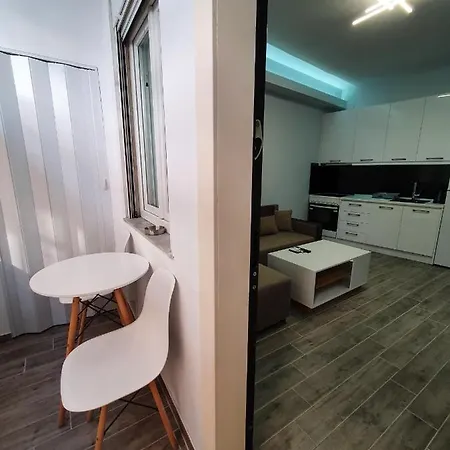Athonos Apartment